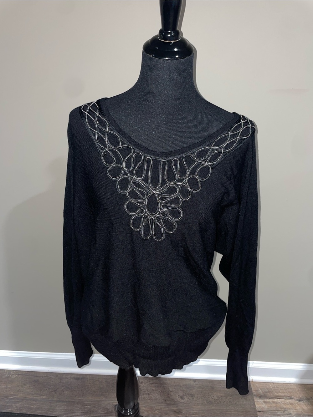 Alfani Black V-Neck Long Sleeve Sweater with Textured Trim